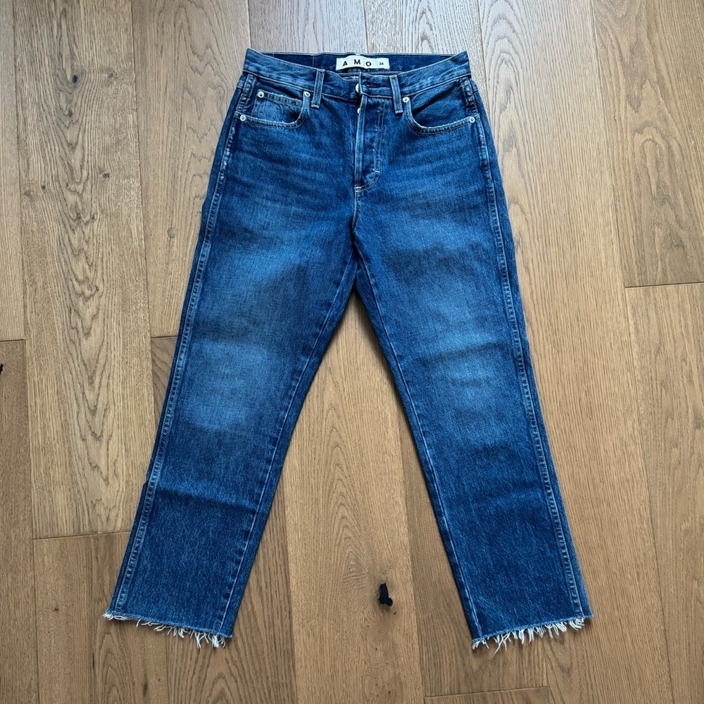 AMO Loverboy Raw Hem Denim Jeans - Size 26 - Like New - Medium Wash Blue